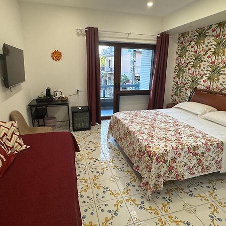 Angela House Sorrento Center Bed & Breakfast Ngoại thất bức ảnh